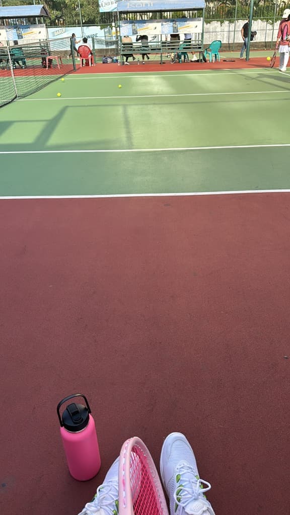 Pura Pura Tennis media 1