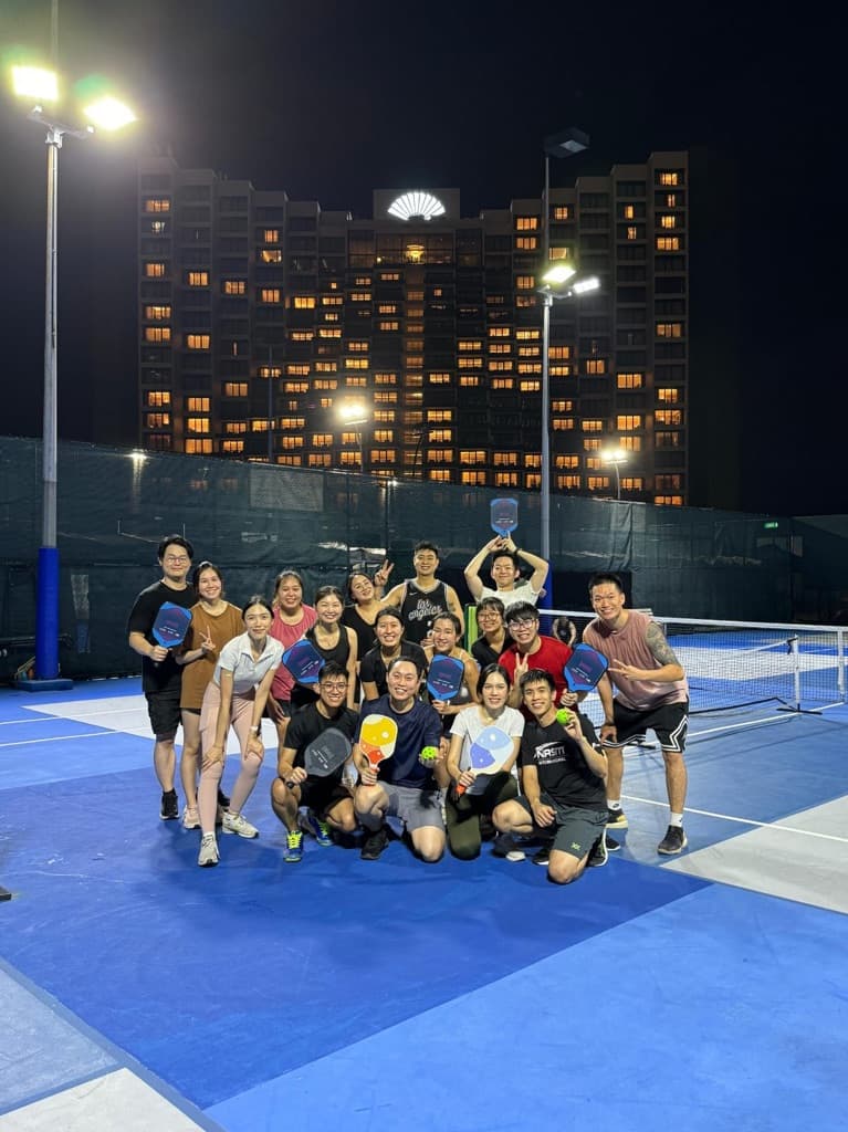 🐝 BBEE.U Club KL 🐝 media 4