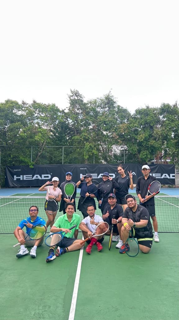 Bapack Bapack Tennis media 6