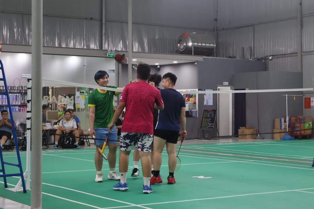 TietNhu Badminton team media 4