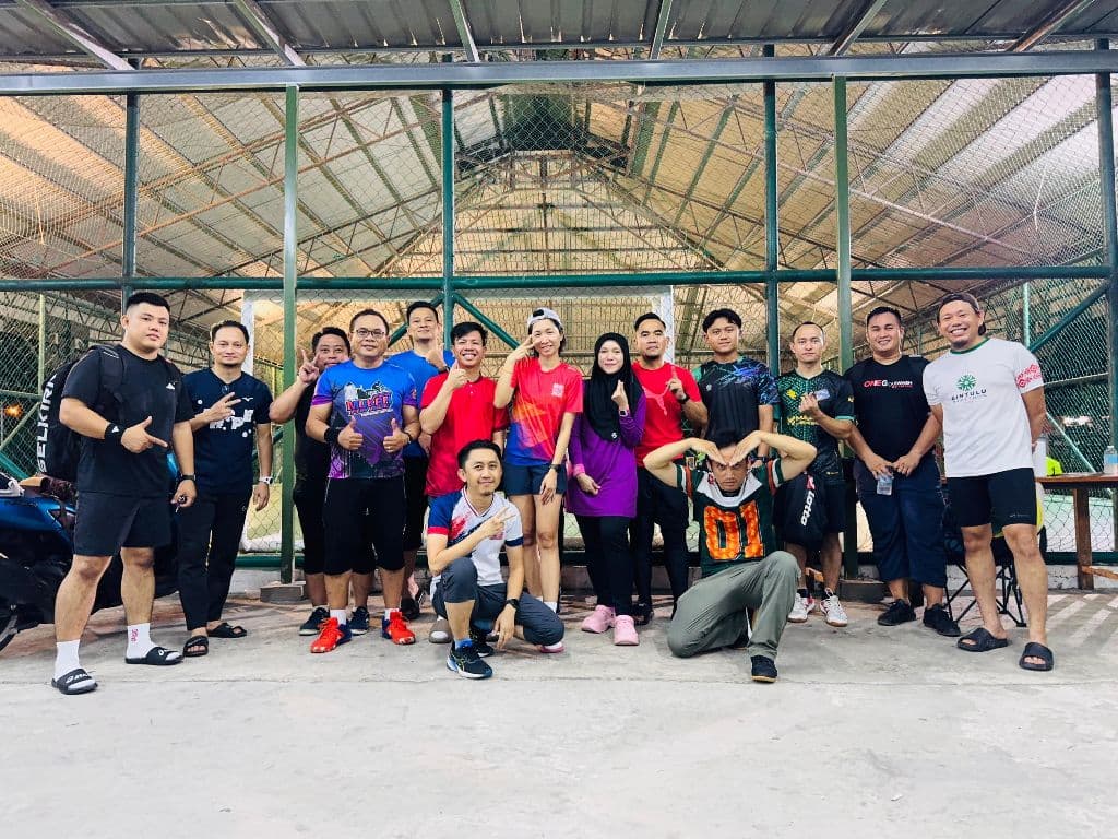 Cekeleys Stingers media 2