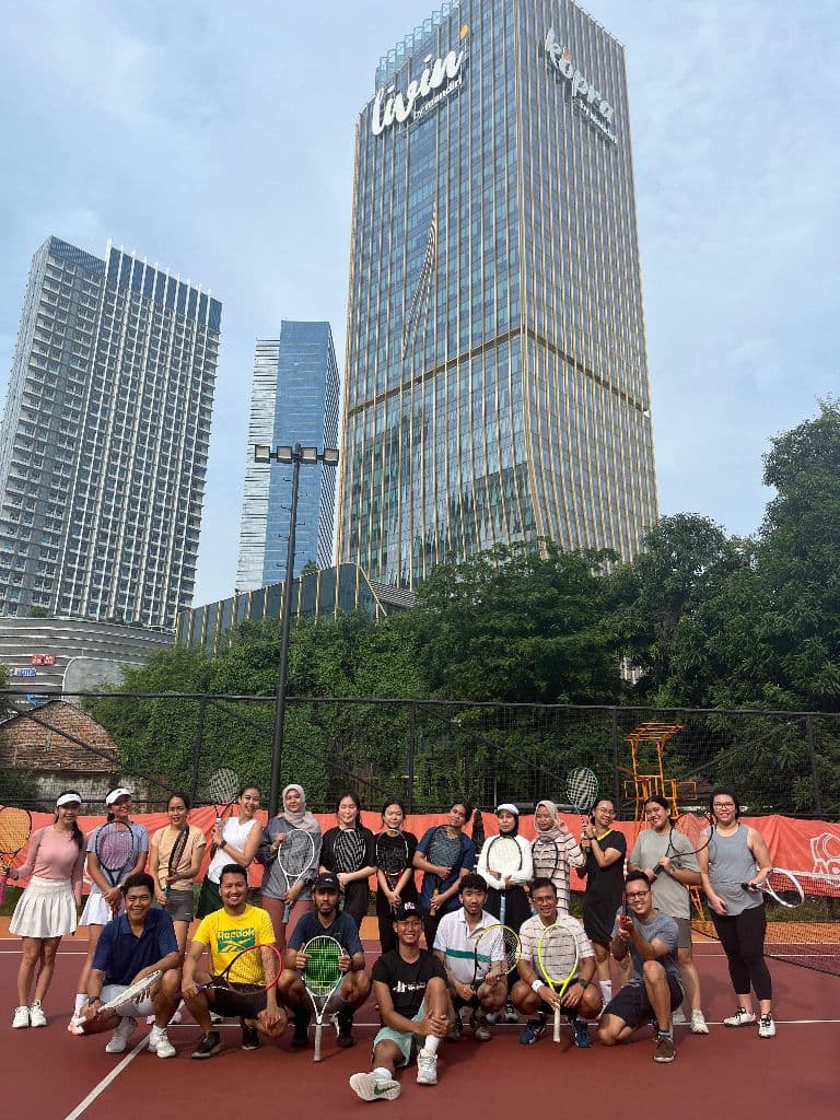 Dari Tennis media 1
