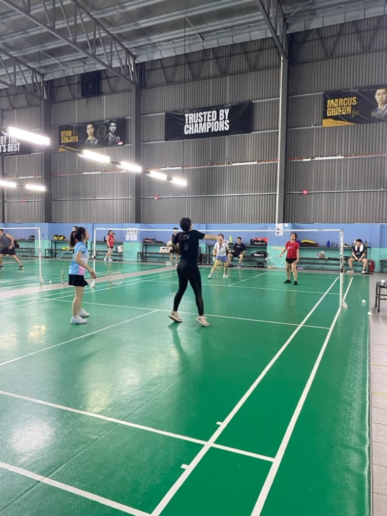 Chill Play Badminton media 4