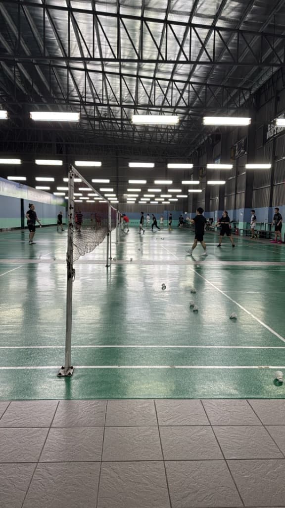 Chill Play Badminton media 3