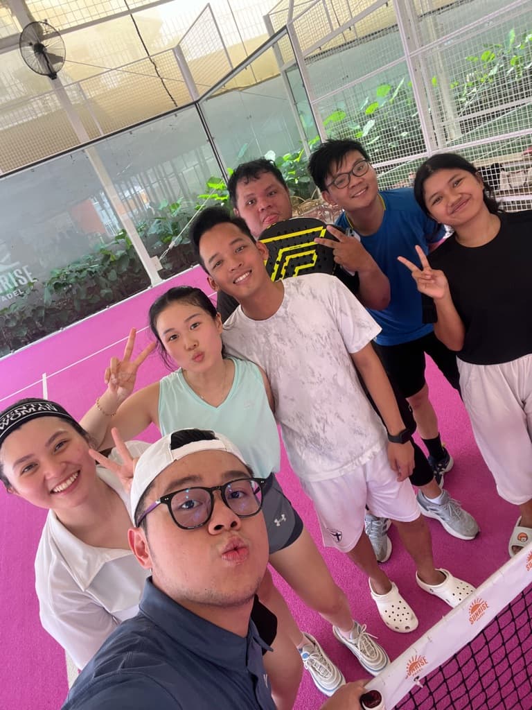 Strive Padel Crew media 3