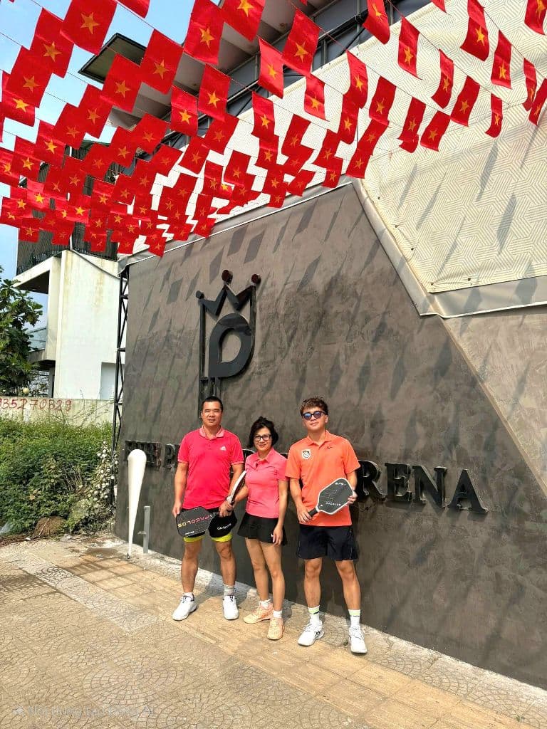 HUE PICKLEBALL ARENA x FACOLOS media 2