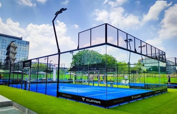Red Falcon Padel media 1