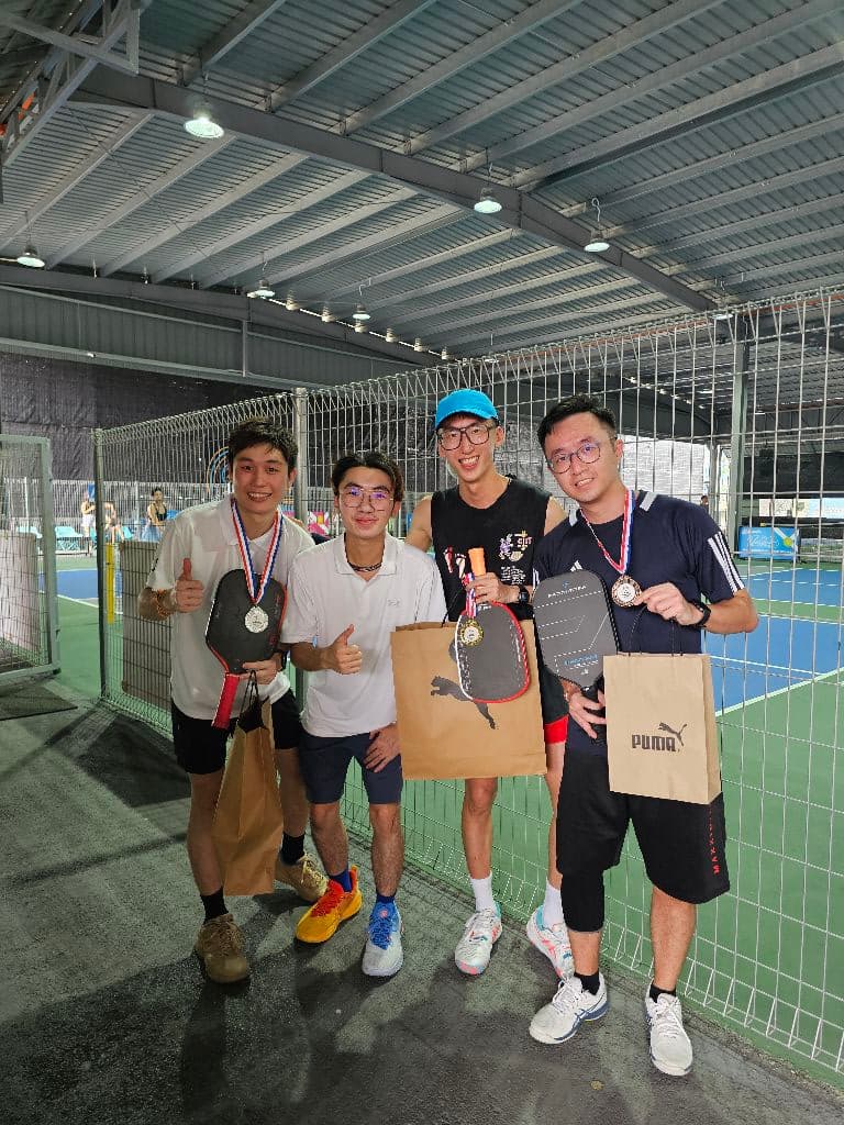 Singles Players Club media 4