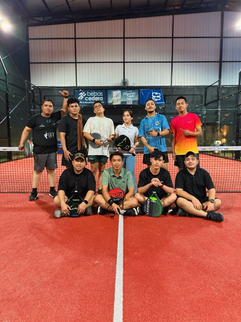 CUATRO PADEL CLUB media 2