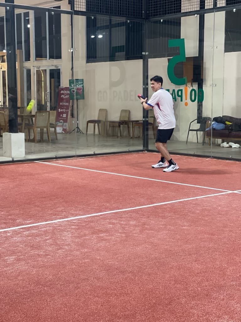 TIPSY SMASHERS PADEL media 2