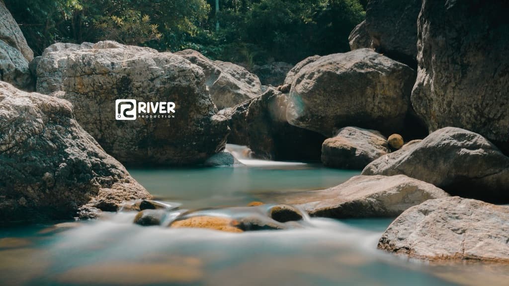 RIVER PADEL CLUB media 1