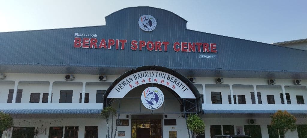 大山脚-Cari 羽球网聚 Berapit Sport Centre media 1