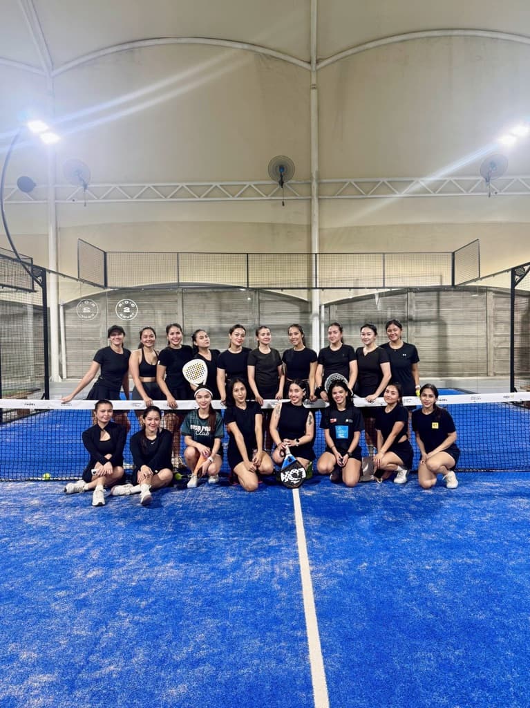 Degens Babes Padel media 1