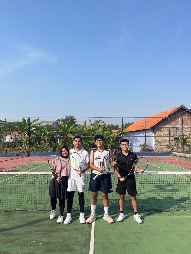 Josjis Tennis Club media 1
