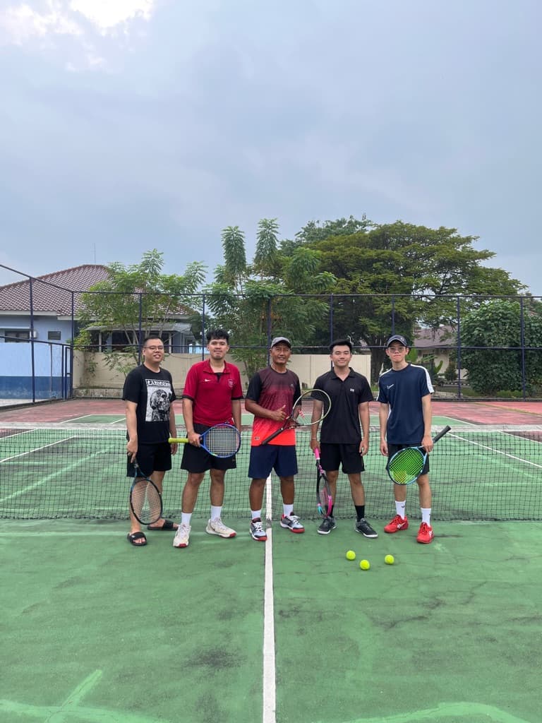 Josjis Tennis Club media 2