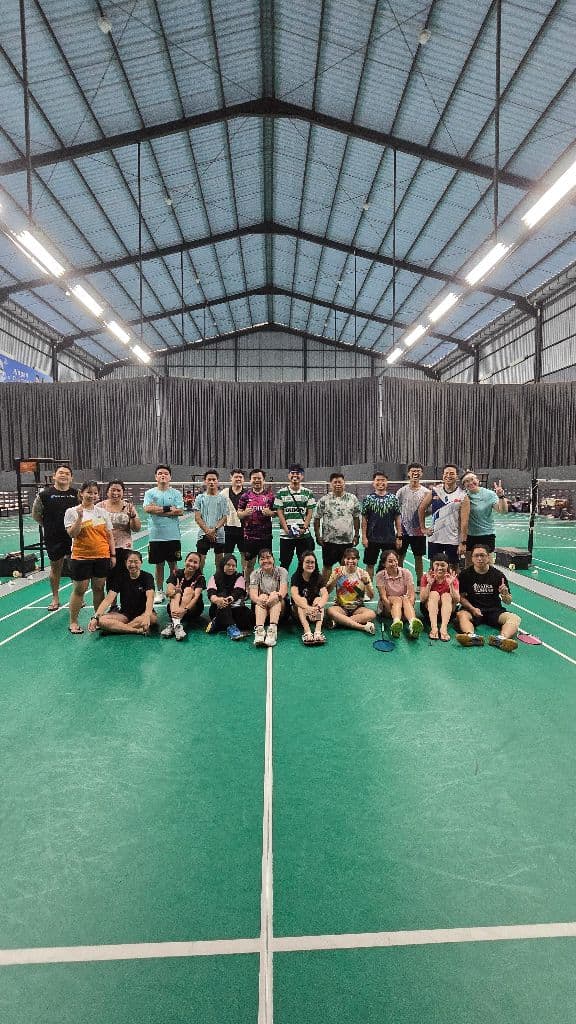 BADMINTON BEGINNER FRIENDLY  media 1