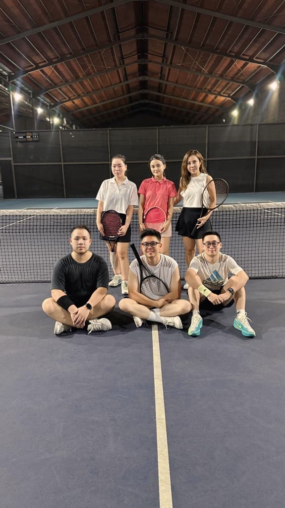 The RACQUET LOUNGE media 4