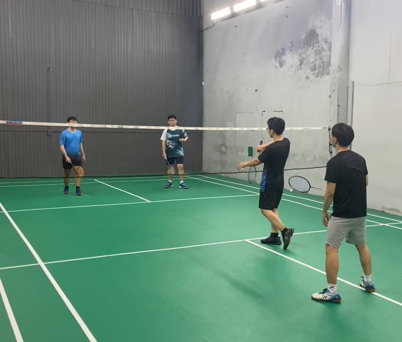 Hừng Đông Badminton media 5