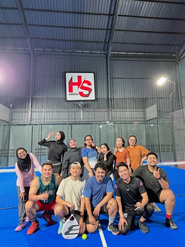 Thirty Sporty media 6