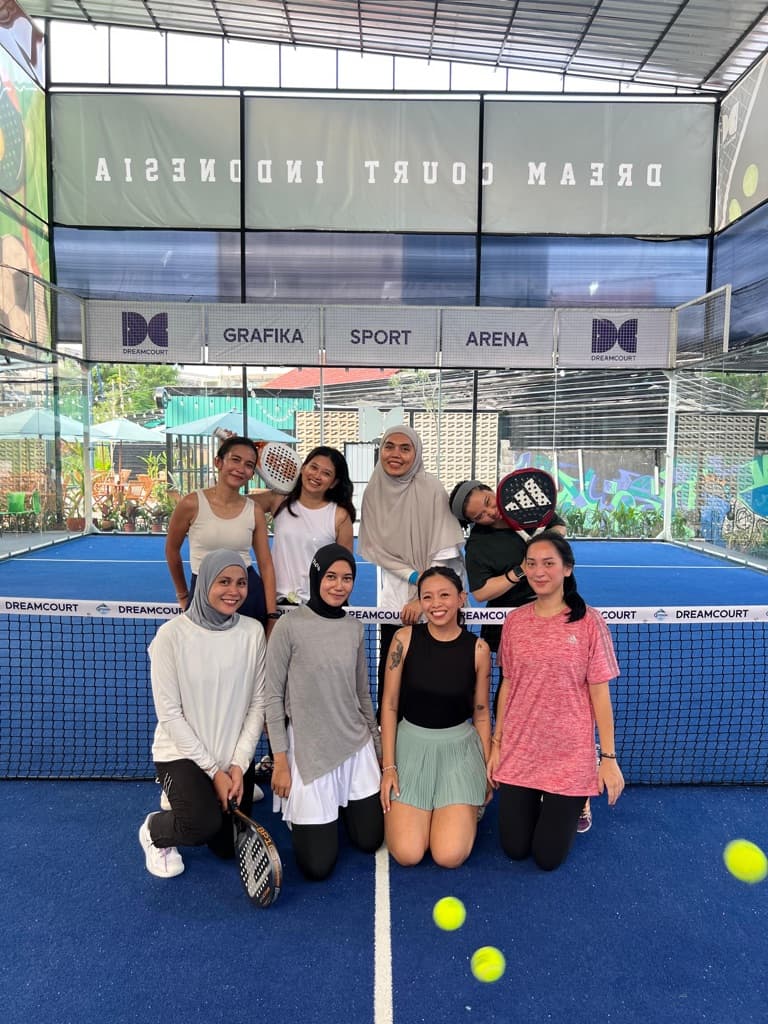 Senora Padel media 6