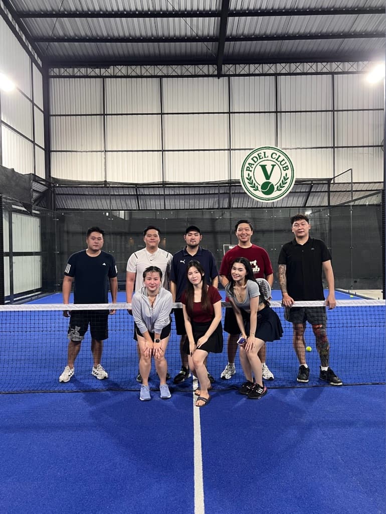 V PADEL CLUB media 2