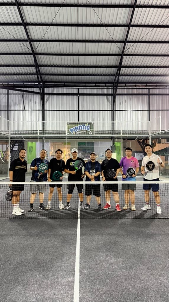 CUATRO PADEL CLUB media 1