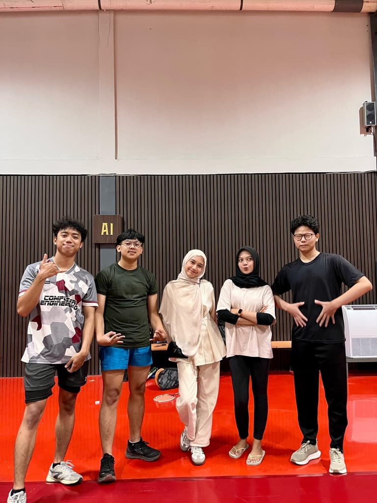 Newbie Society  media 6