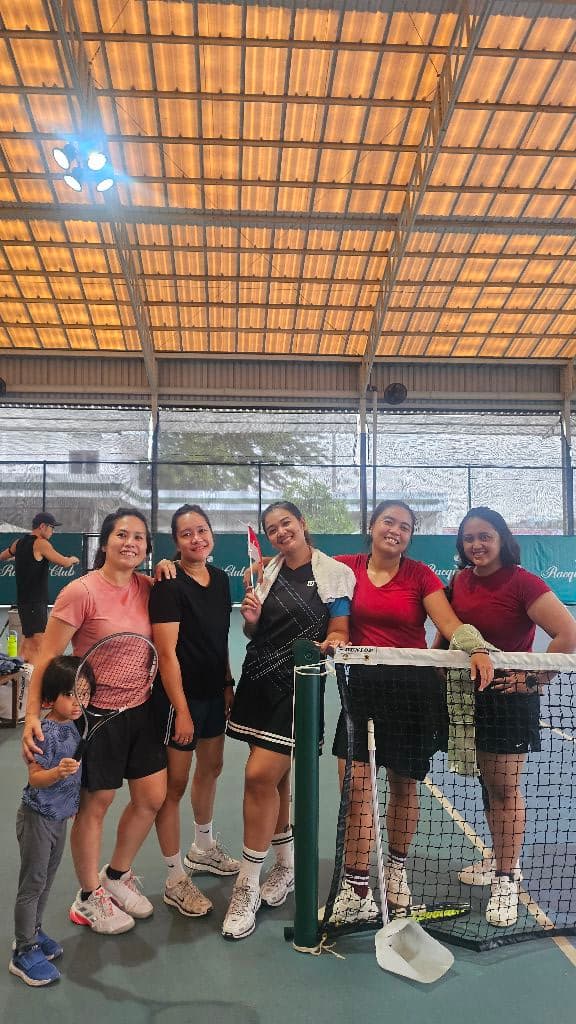 MANiS RACKET CLUB media 3
