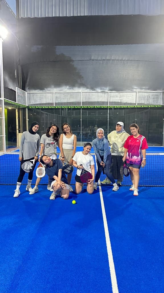 Senora Padel media 2