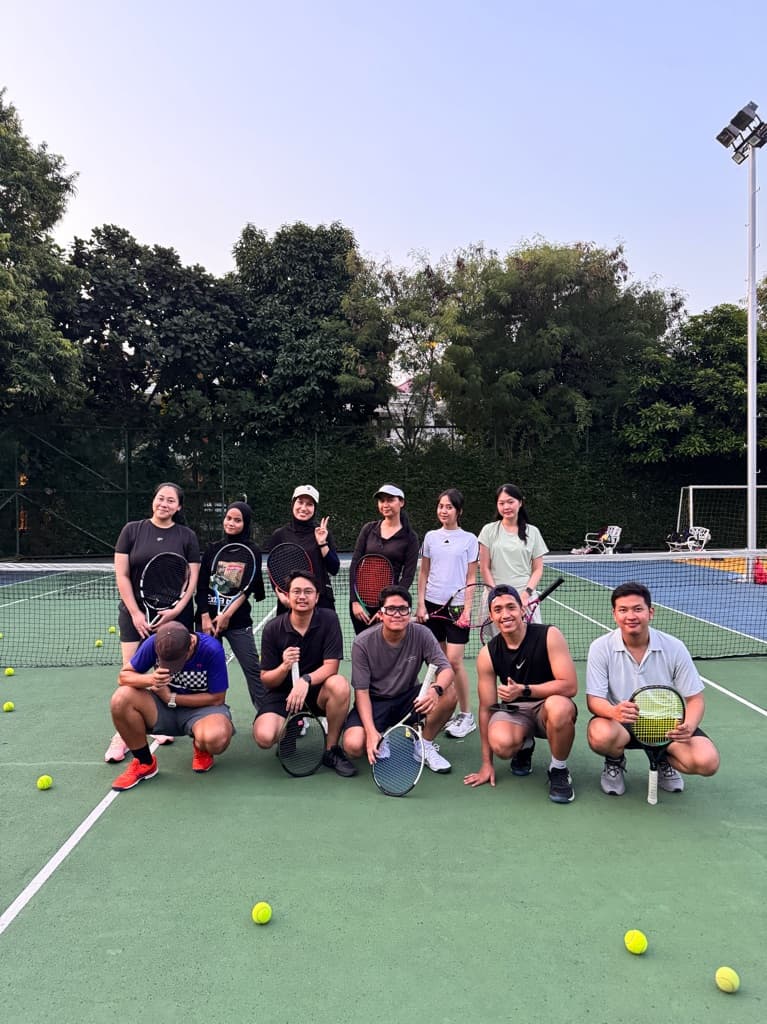 Busy Tennis media 2