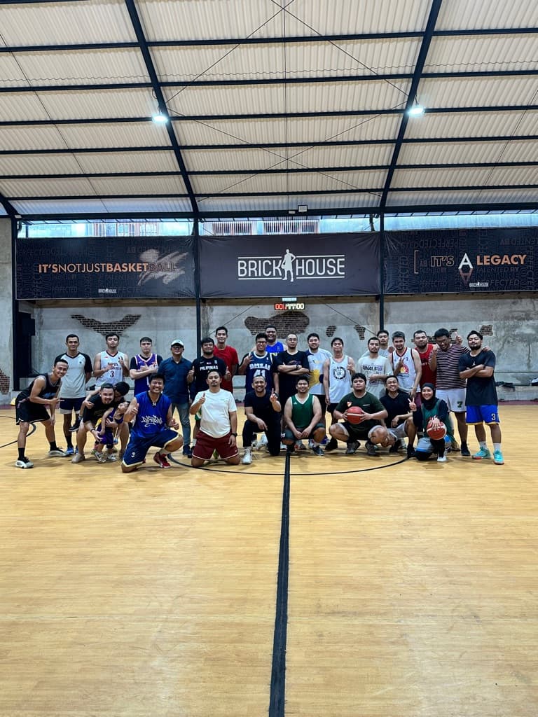 SMALE Hoops media 1