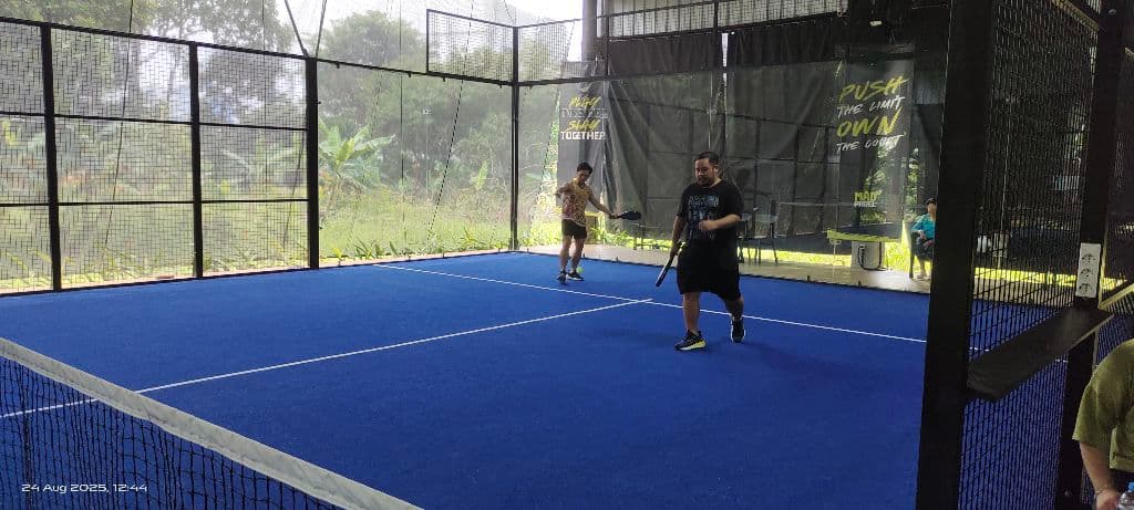 Newbie Friendly Padel media 3