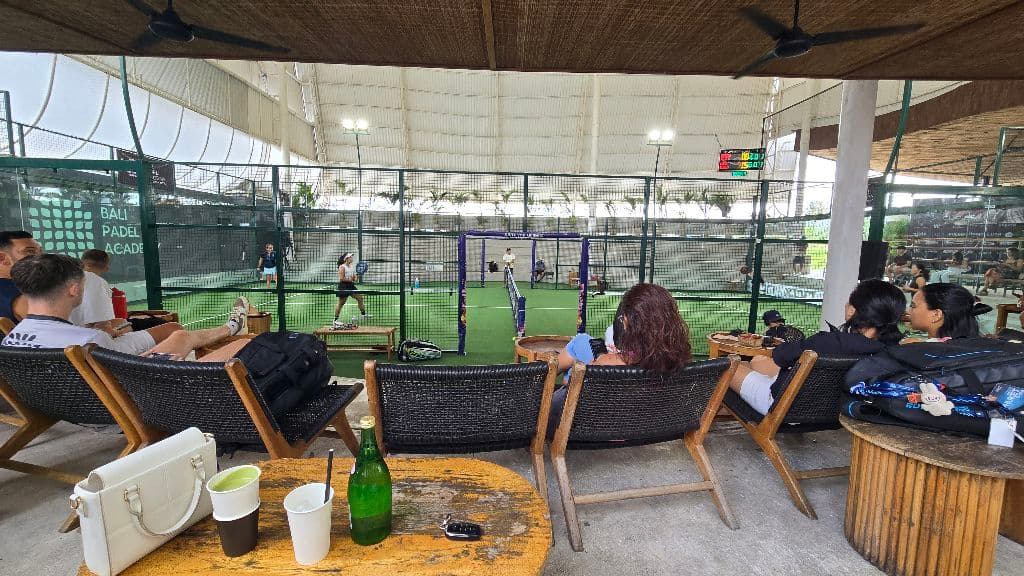 The Town padel media 4