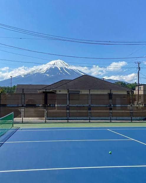 Round Table Padel Club media 3