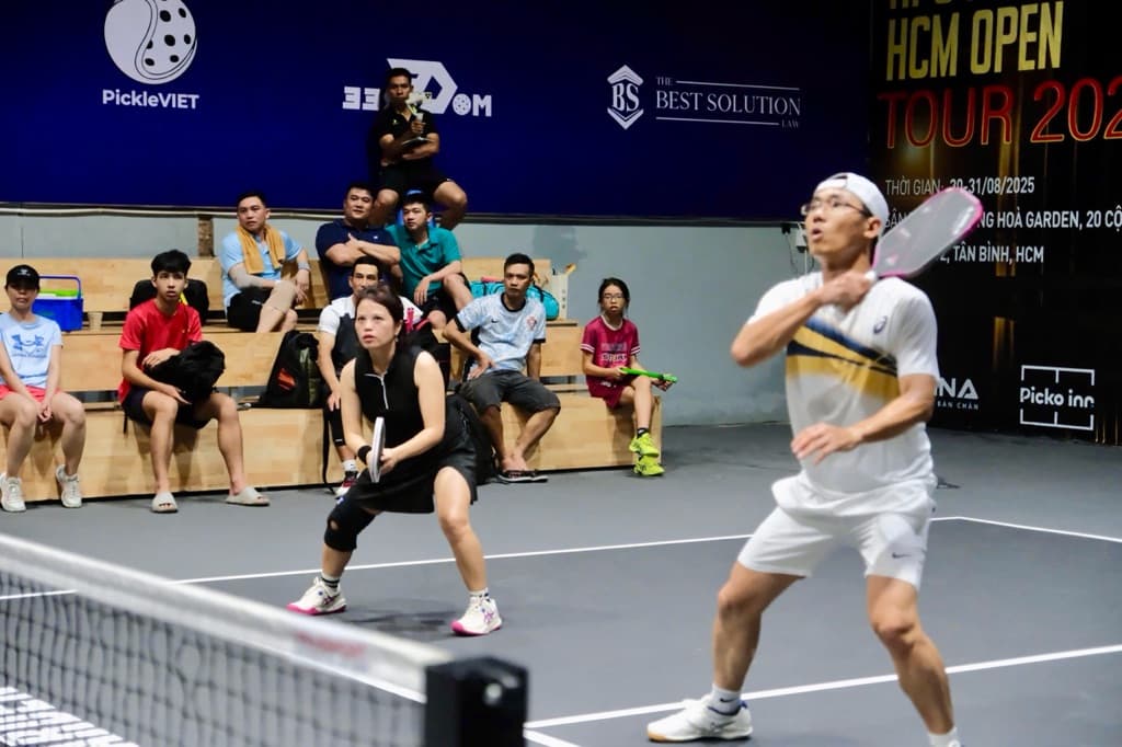 Pickle Ball Cộng hoà Garden media 5