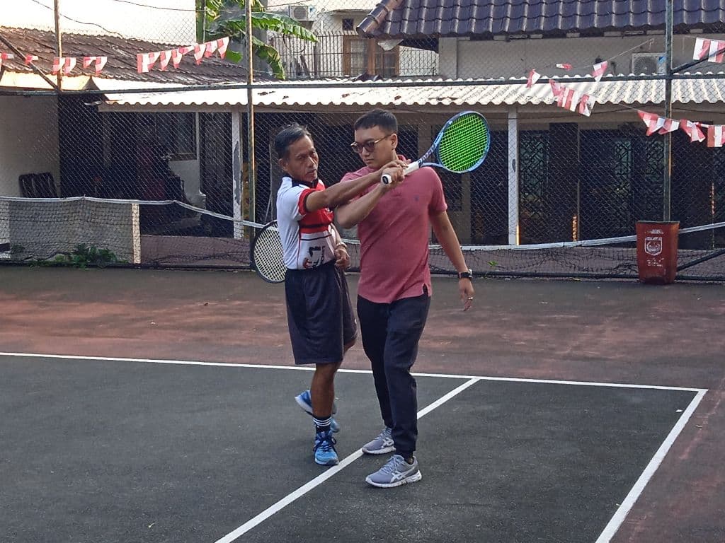 Tenis Depok media 3