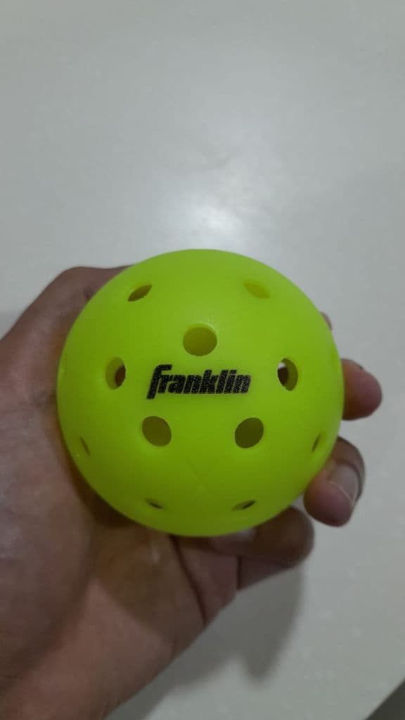 Sekutu Racquet Club media 2
