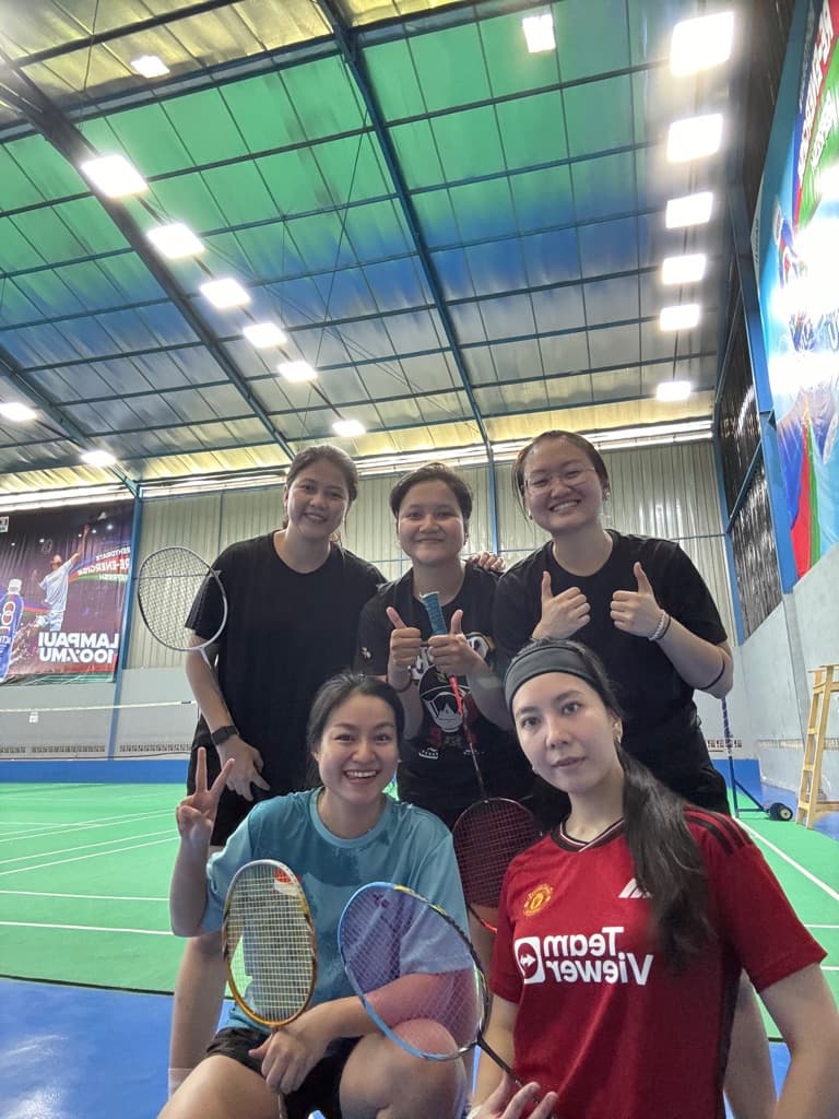 Smash Royale Badminton Club media 3
