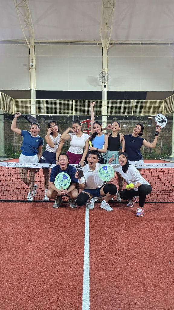 WARGA PADEL media 1