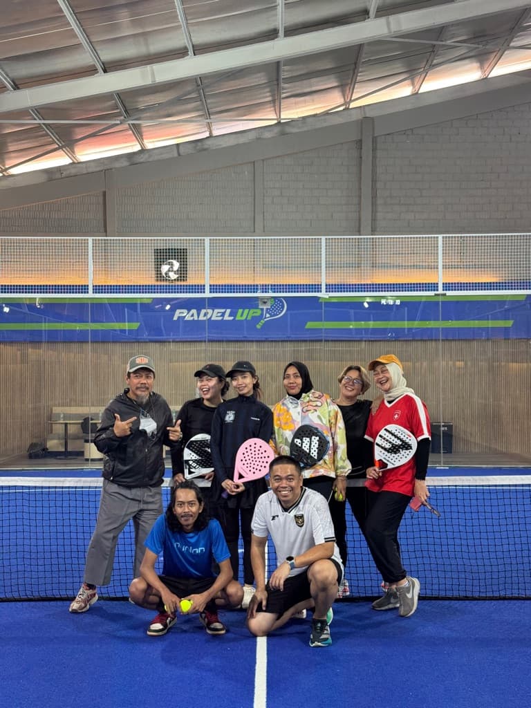 Hit n Run Padel Club media 2