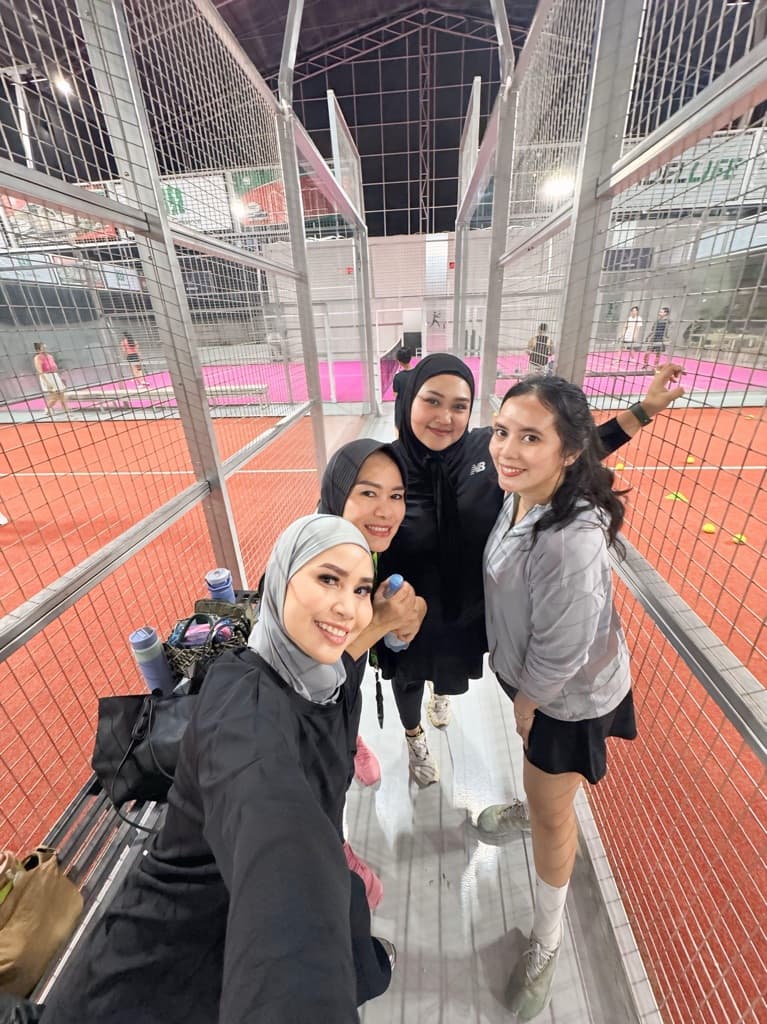 Mercedes Benz W202 Padel Club Jakarta media 4