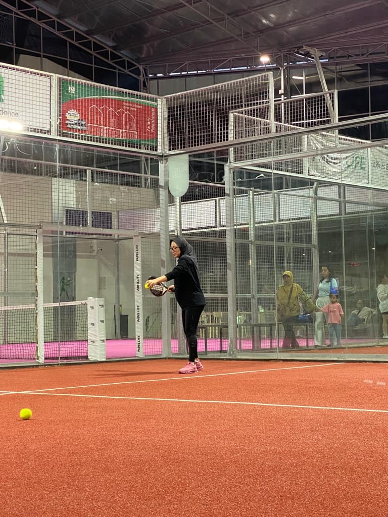 Mercedes Benz W202 Padel Club Jakarta media 3