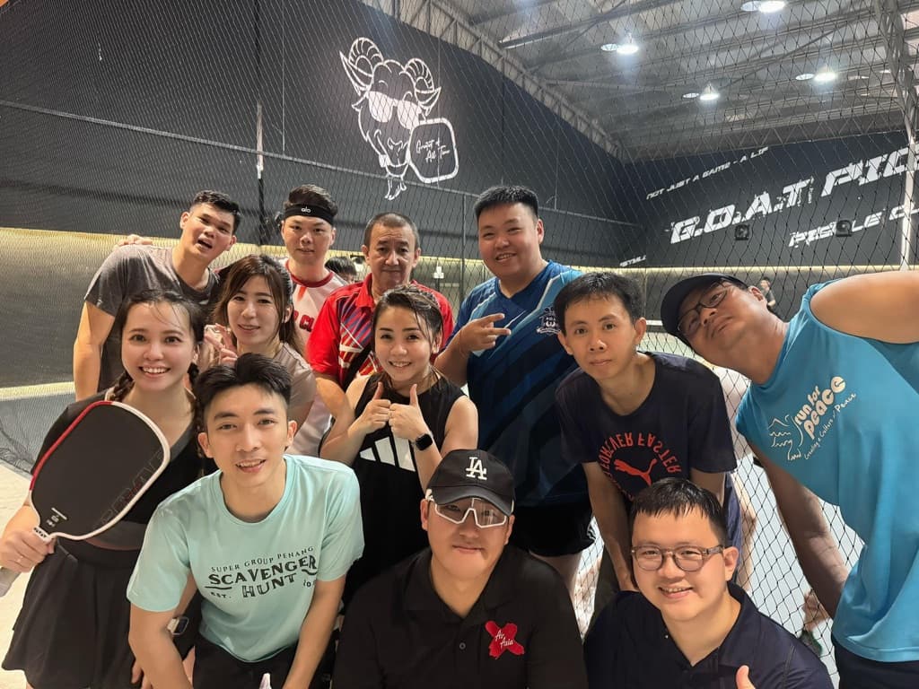 Star Universe Club @ Powered by: SELKIRK SPORT media 1