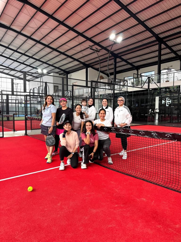Glow & Smash Club media 1