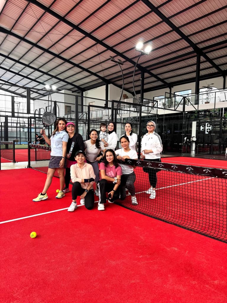 Glow & Smash Club media 2