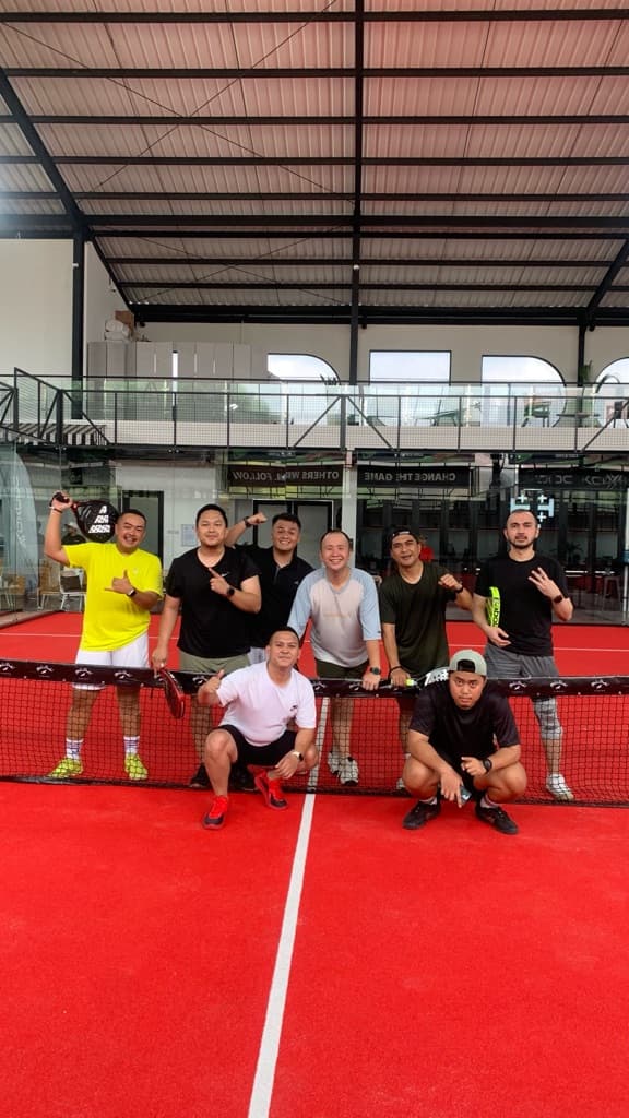 HUNDRED’s PADEL  media 5