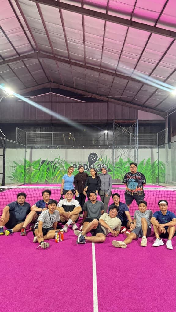 ALASKAN KING CRAB PADEL CLUB media 4