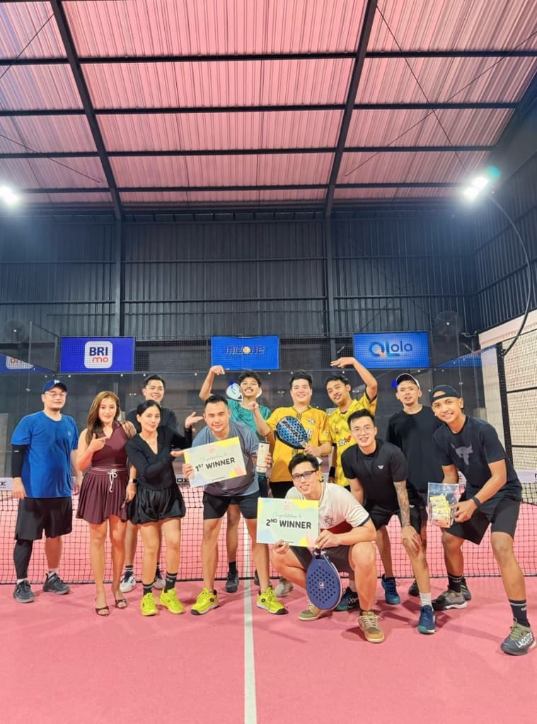 The Padelholic Community media 2