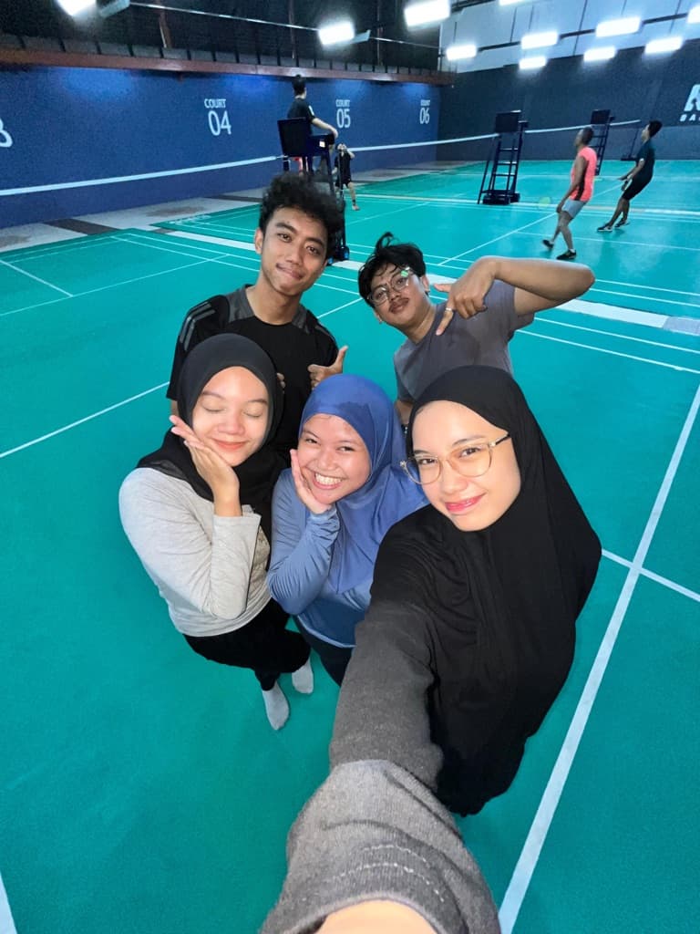 Newbie Society  media 1