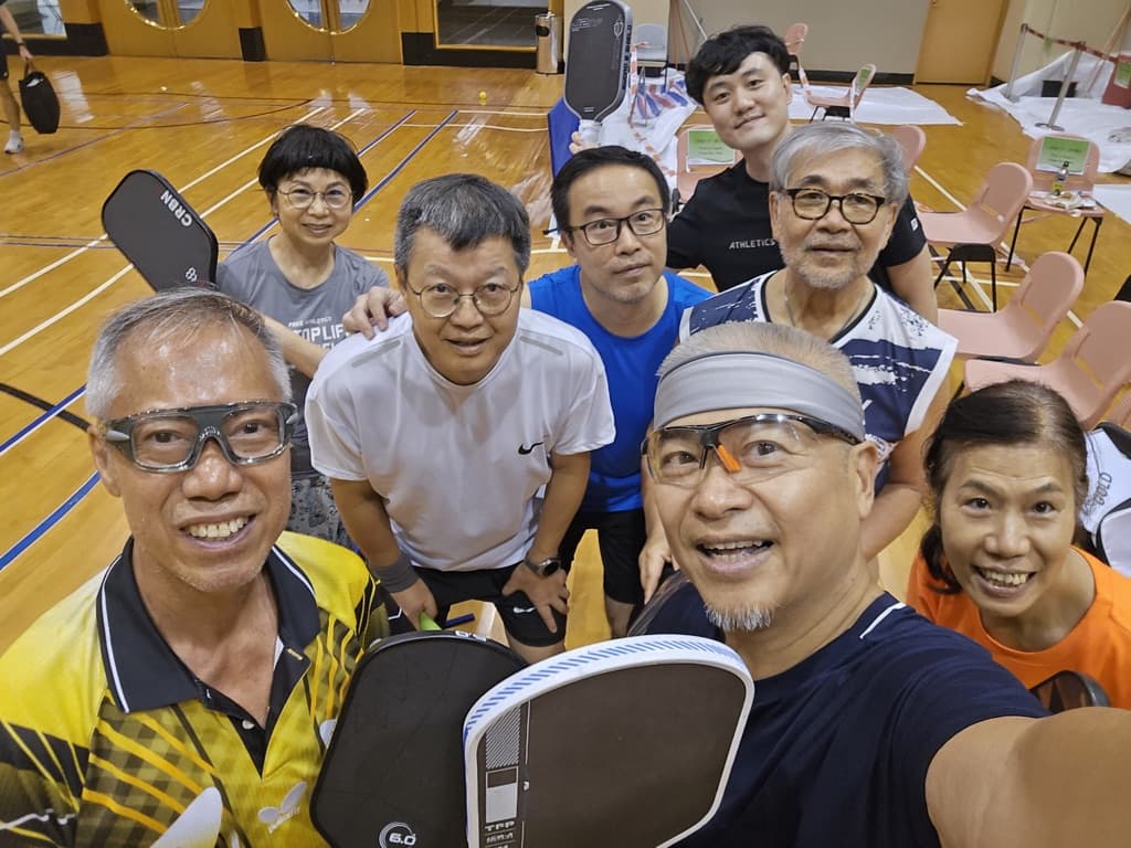 Castle Peak Road pickleball/badminton fans media 3